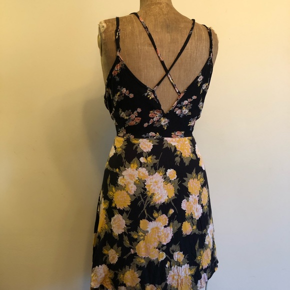 Flower Wrap Dress - Picture 4 of 5